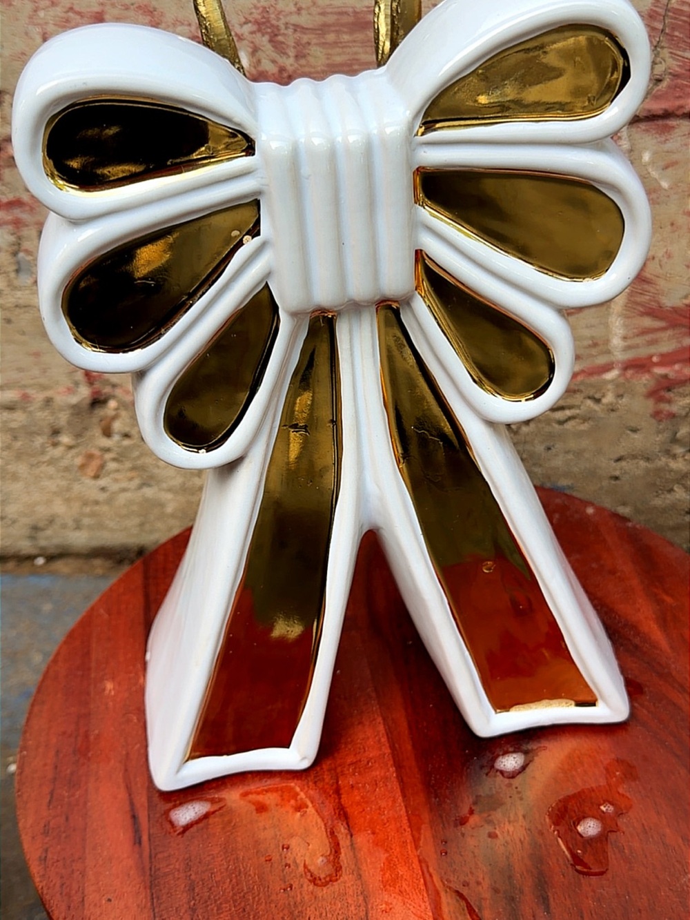 White and Gold Ceramic Bow Accent - Home Art Decorative Sculpture